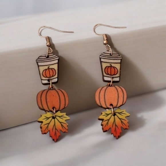 NEW Women's Wooden Pumpkin Fall Latte Coffee Drop Hook Fashion Earrings - Picture 1 of 2